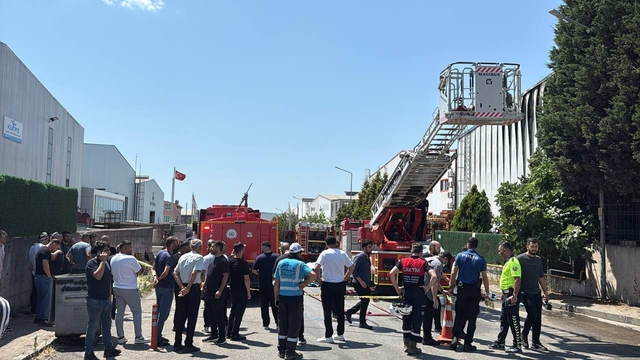 Kocaeli'de fabrikada çıkan yangın kontrol altına alındı