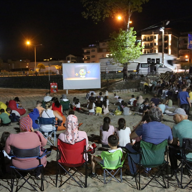 Espiye'de açık hava sinema etkinliği düzenlendi