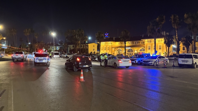 Adana'da dron destekli trafik denetimi yapıldı