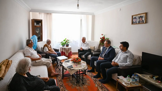 Kırklareli Valisi Turan, "Aile Yılı" ziyaretlerini sürdürüyor