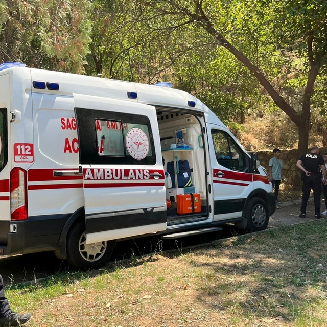 Aydın'da bıçaklanan çocuk ağır yaralandı