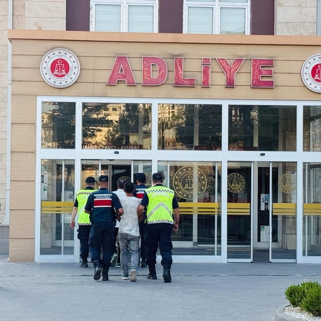 Eniştesini öldüren şüpheli, mısır tarlasında yakalandı