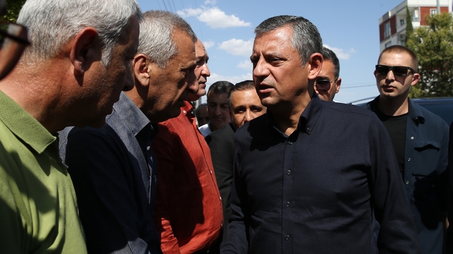 CHP Genel Başkanı Özel, Adıyaman'da "Halk Buluşması"na katıldı: