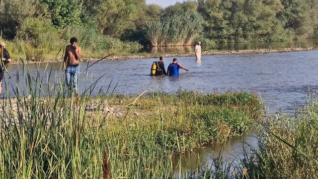 Dicle Nehrinde boğulma tehlikesi giren 3 kişiden 2'si kurtarıldı; Ömer aranıyor