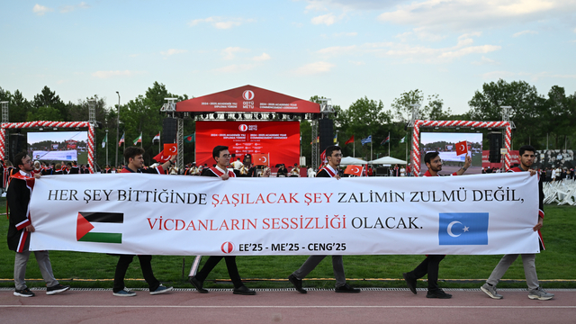 ODTÜ'de mezuniyet töreni düzenlendi