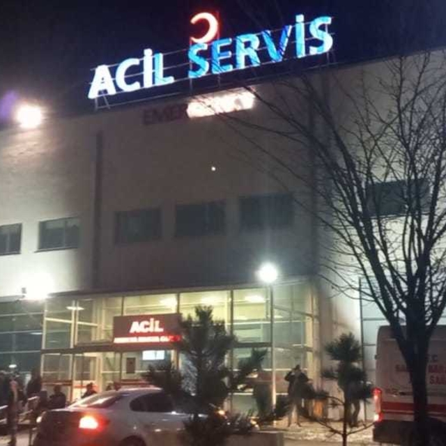 Birlikte yaşadığı kadını bıçaklayarak öldürdü