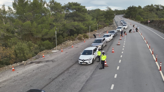 Datça'da kontrollerde 13 günde 23 bin kişi sorgulandı