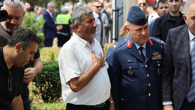 15 Temmuz'da şehit olan ikiz polis memurları anıldı: Ne mutlu bana ki 2 evladı şehit vermişim