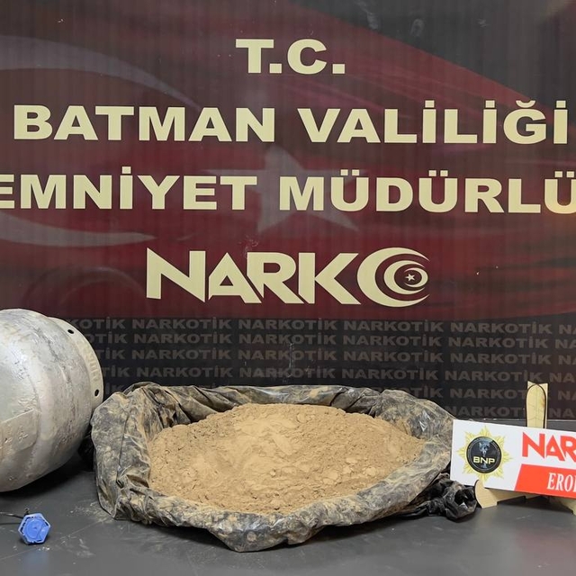 Batman'da piknik tüpüne gizlenmiş 2 kilo 900 gram eroin ele geçirildi
