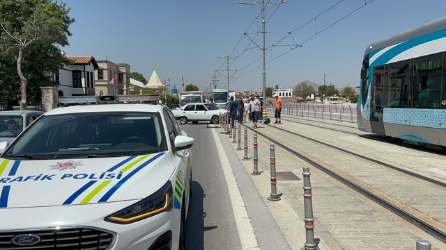 Konya'da otomobille çarpışan motosikletin sürücüsü yaralandı