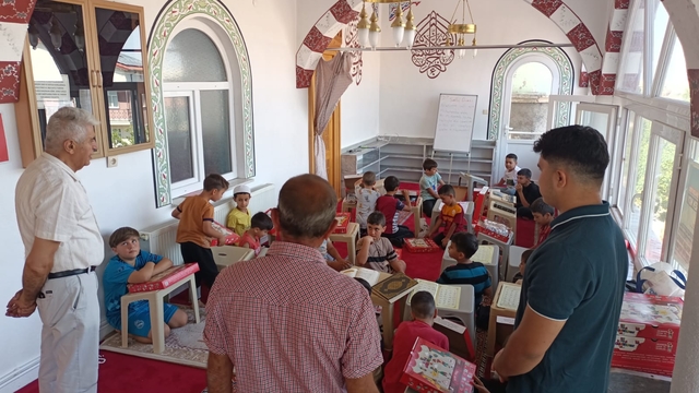 Hüyük Belediye Başkanı Sefer, Kur'an Kursu öğrencilerini ziyaret etti