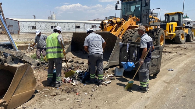 Batman'da sanayi sitelerinde temizlik çalışması yapıldı