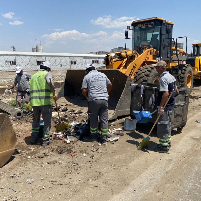 Batman'da sanayi sitelerinde temizlik çalışması yapıldı