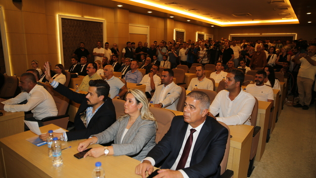 Manavgat Belediyesi Başkan Vekilliğine CHP'li Mehmet Çiçek seçildi