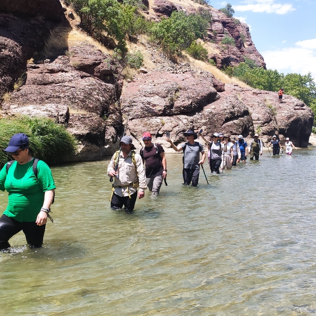 Batman'da doğaseverler Zore Kanyonu'nda yürüyüş yaptı