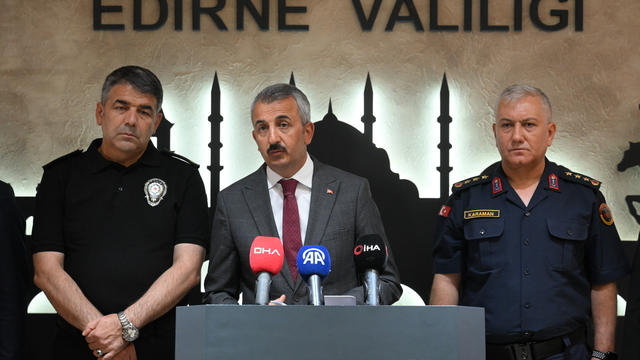 Kapıkule'de tek günde 62 bin 263 yolcu girişiyle rekor kırıldı