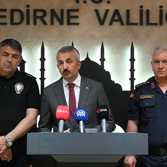 Kapıkule'de tek günde 62 bin 263 yolcu girişiyle rekor kırıldı