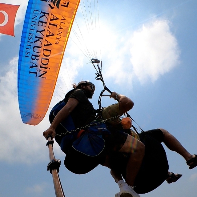 Antalya'da öğrenciler gökyüzünde ve sualtında gerçekleşen etkinliklerle 15...