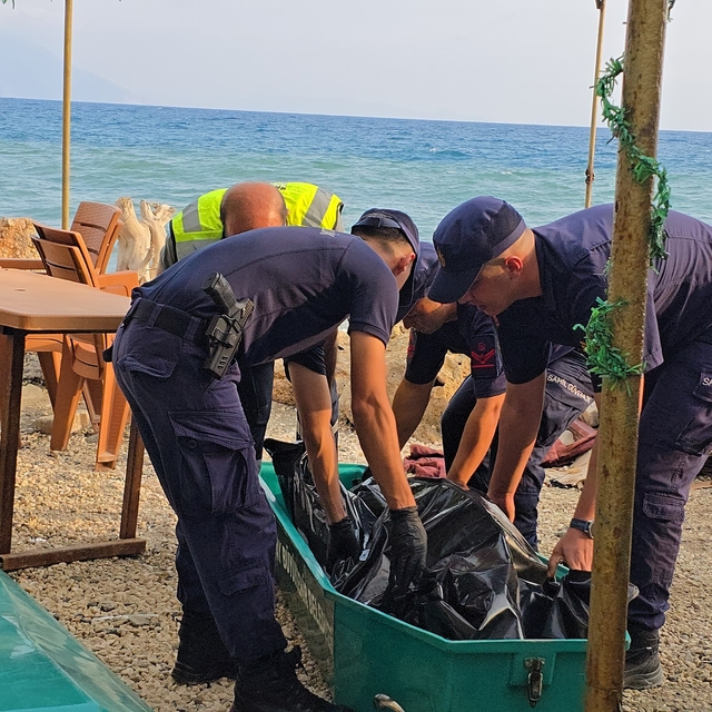 Denizde dalgalara kapılarak boğuldu