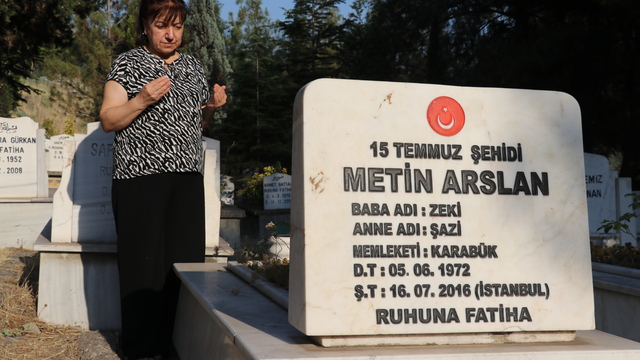 Karabüklü 15 Temmuz şehidinin ablaları, hüznü ve gururu bir arada yaşıyor