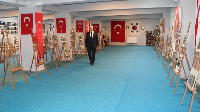 Gaziler, Kore Harbi ve Kıbrıs Harekatı'nı fotoğraflarla anlatan müze kurdu