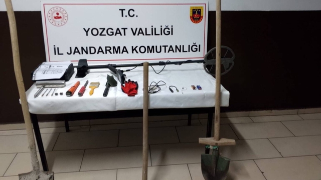 Yozgat'ta izinsiz kazı yapan 2 kişi suçüstü yakalandı