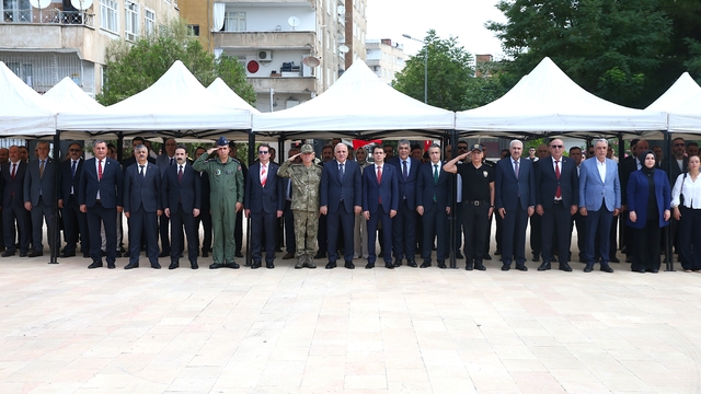 Doğu'da 15 Temmuz Demokrasi ve Milli Birlik Günü dolayısıyla şehit kabirleri ziyaret edildi