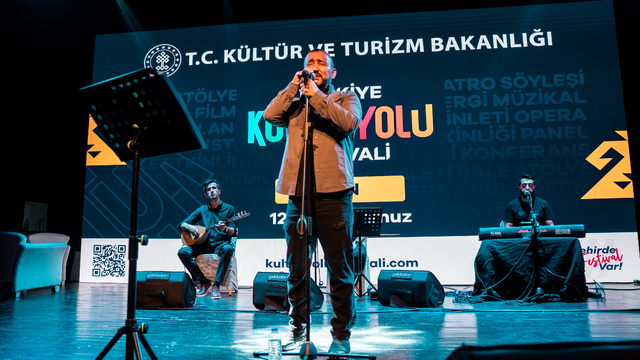 Vanlılar, "Van Kültür Yolu Festivali"nde sanatsal etkinliklerle buluşuyor