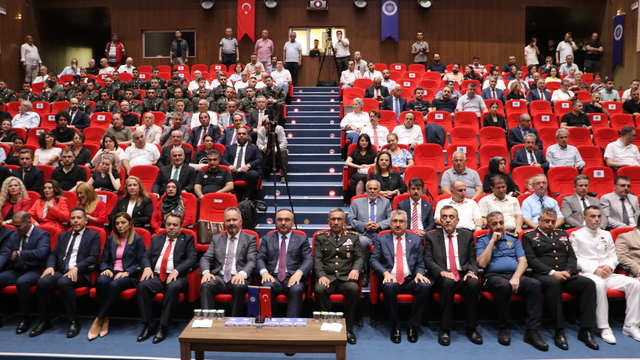 Tekirdağ'da "15 Temmuz: Milletin Zaferi, Anlam ve Mahiyeti Konferansı" düzenlendi