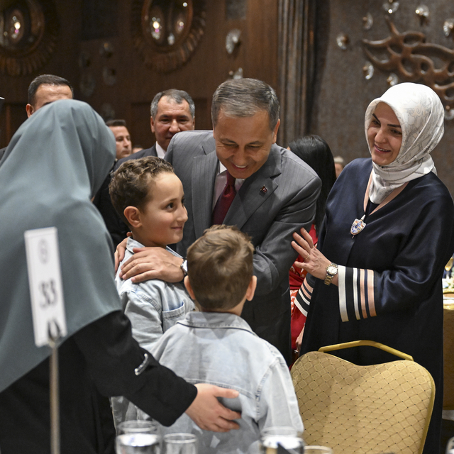 İçişleri Bakanı Yerlikaya, Şehit Aileleri ve Gaziler ile Yemek Programı'nda...