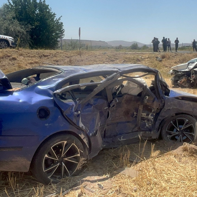 Nevşehir'de iki otomobilin çarpıştığı kazada 1 kişi öldü, 1 kişi yaralandı