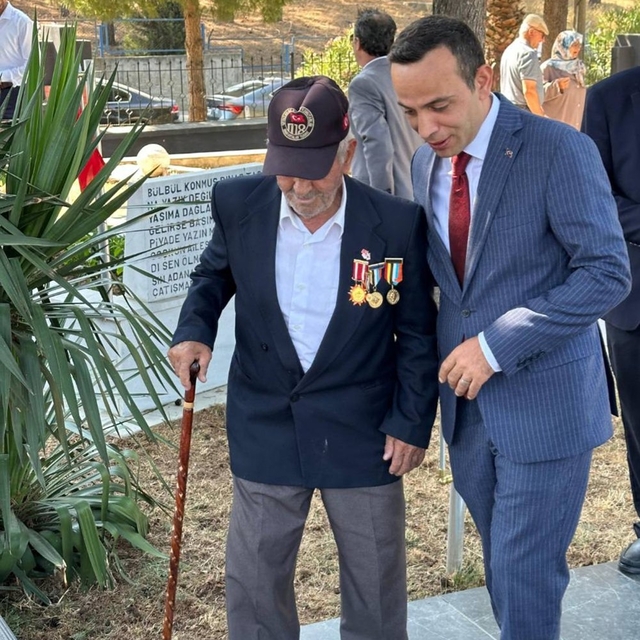 Gelibolu Kaymakamı Koç'tan 15 Temmuz Gazisi Durmuş'a ziyaret