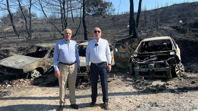 Ümit Özdağ: İzmir'deki yangınlar bal üretimini etkileyecek