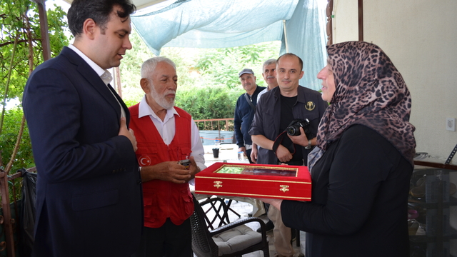 15 Temmuz şehidi Serhat Önder kabri başında anıldı