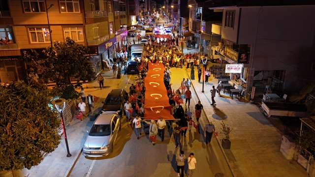 Alaçam'da Demokrasi ve Milli Birlik Yürüyüşü düzenlendi