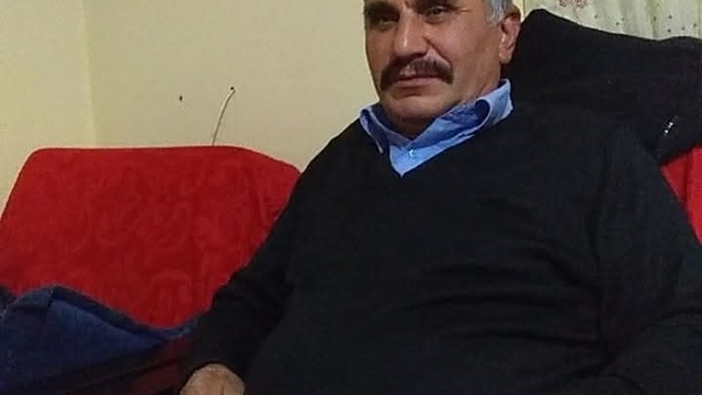 Tabancayı kurcalarken kazara kendisini vurdu