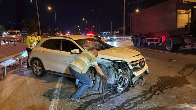 Kocaeli'deki trafik kazasında 2 kişi yaralandı