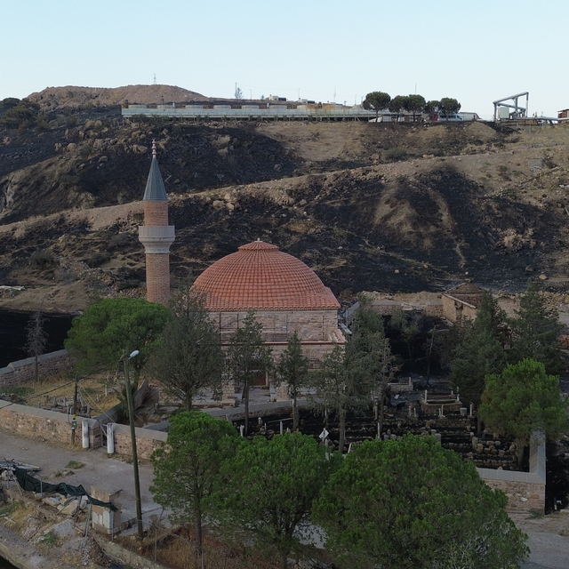 Çanakkale Ayvacık'ta çıkan orman yangınını kontrol altına alma çalışmaları...
