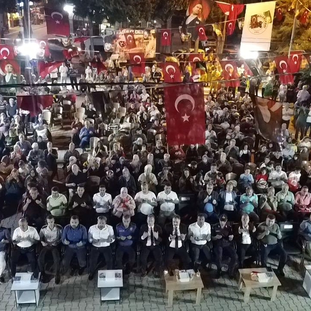 Adana ve Mersin'in ilçelerinde Demokrasi ve Milli Birlik Günü etkinlikleri...