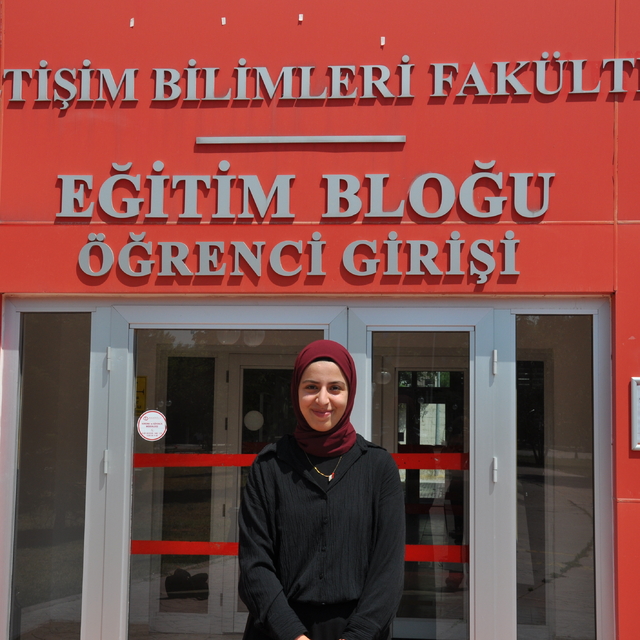 Suriyeli öğrenci Alhoz, "Sığınak" ile deprem ve göçün izlerini sinemaya taş...