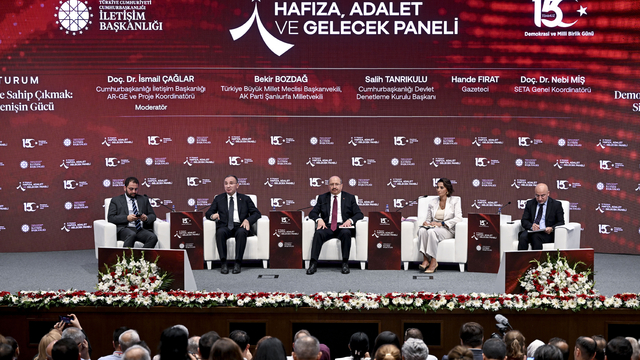 Cumhurbaşkanlığı İletişim Başkanlığından, "Demokrasiye Sahip Çıkmak: Sivil Direnişin Gücü" paneli