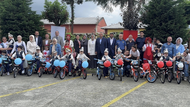 Rize'de 19 çocuk için sünnet şöleni düzenlendi