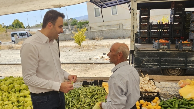 Hasankeyf Kaymakamı İmrak halk pazarını ziyaret etti