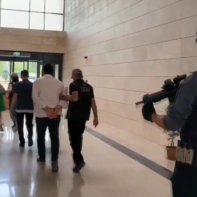 Afyonkarahisar'da FETÖ operasyonu; 6 gözaltı