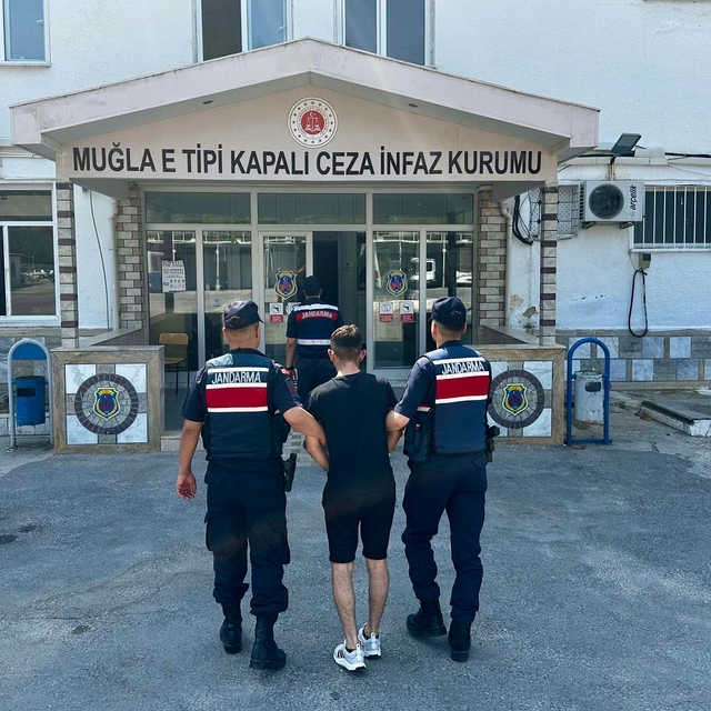 Muğla'da 14 yıl 2 ay 15 gün hapis cezası bulunan hükümlü yakalandı