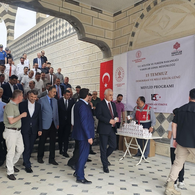 Bitlis Vakıflar Bölge Müdürlüğünden 15 Temmuz Demokrasi ve Milli Birlik Gün...