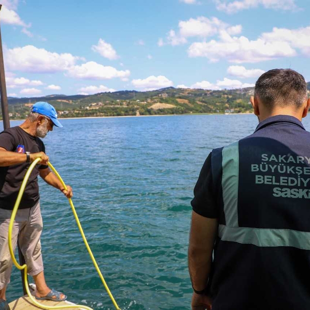 Sapanca Gölü'nün su alma hatları temizleniyor