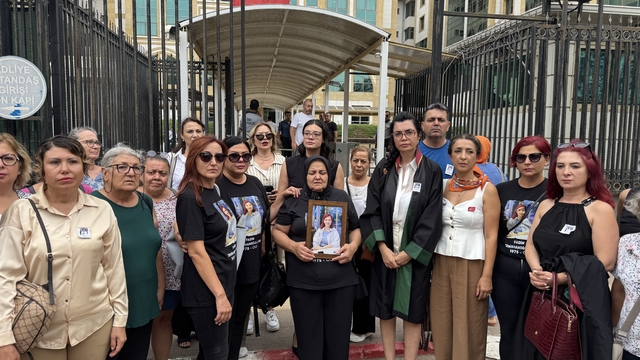 Antalya'da eşini öldüren sanığın yargılanmasına devam edildi