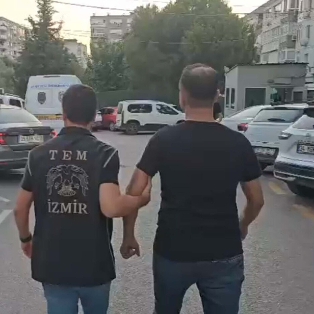 FETÖ'nün finansman ağı; adresler Amerika'dan, paralar İzmir'den