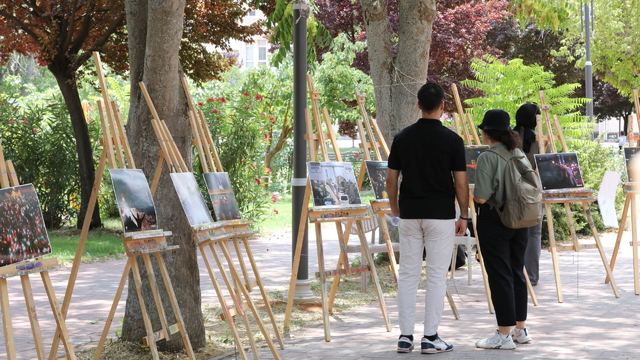 GAÜN'de 15 Temmuz temalı resim sergisi açıldı